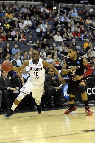 Connecticut Huskies guard Kemba Walker